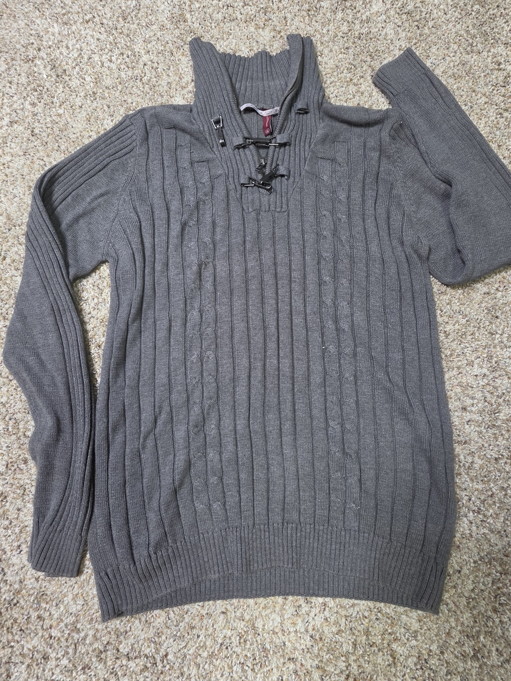 Aitaliaman Men's Grey Cable-Knit Pullover Sweater with Toggle Neck